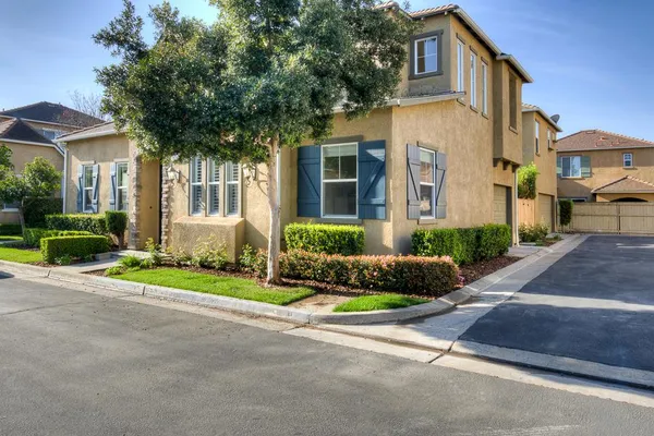 $405,900 | 3838 Moody Lane, Clovis, CA 93619