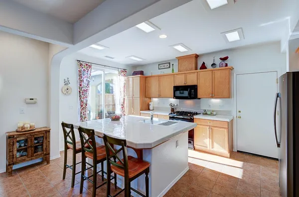 $405,900 | 3838 Moody Lane, Clovis, CA 93619