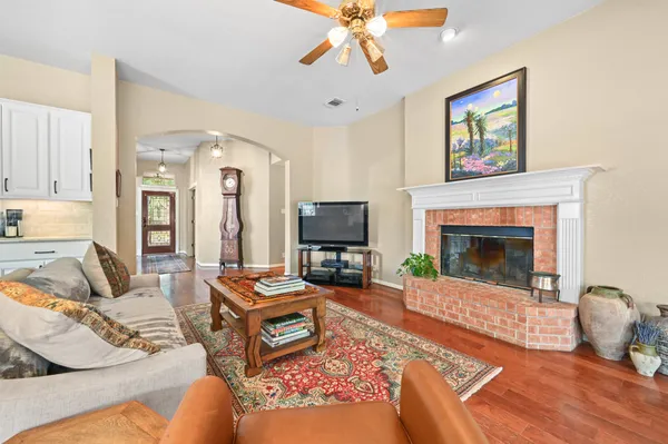 $850,000 | 5916 Back Bay Lane, Austin, TX 78739