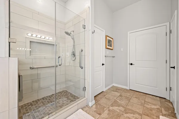 $850,000 | 5916 Back Bay Lane, Austin, TX 78739