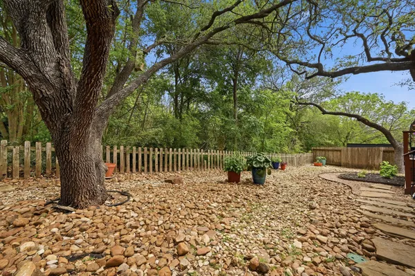 $850,000 | 5916 Back Bay Lane, Austin, TX 78739