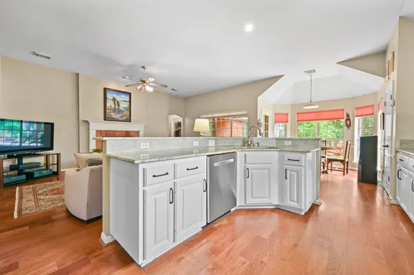 $850,000 | 5916 Back Bay Lane, Austin, TX 78739