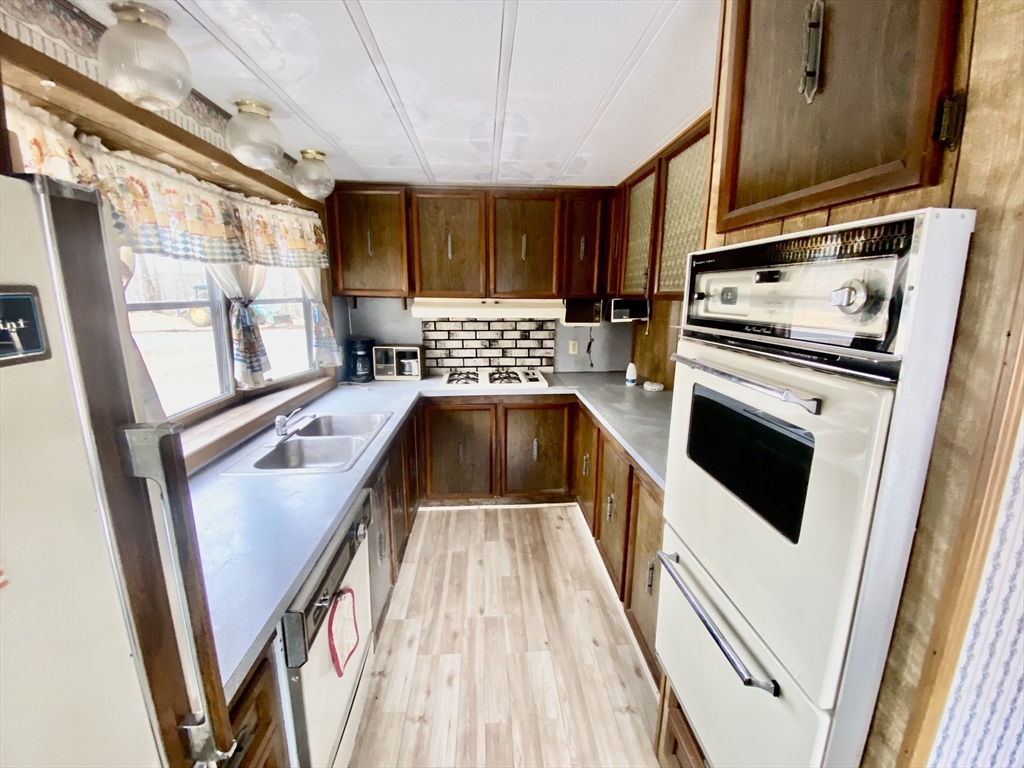 675 Route 8A Colrain, MA 01340 - Photo 7 of 18 Gallery Image 7