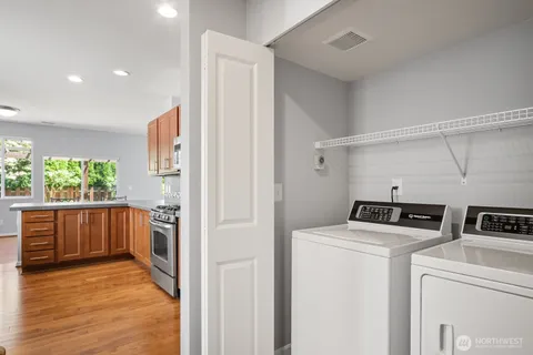 $715,000 | 27579 214th Avenue Southeast, Maple Valley, WA 98038