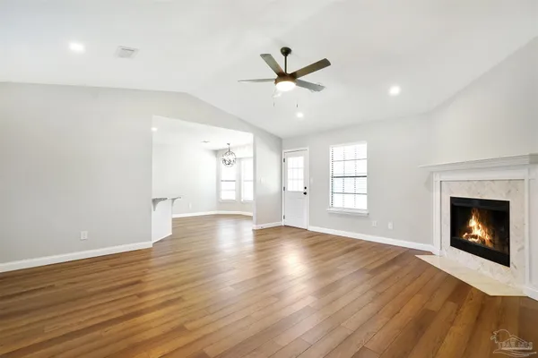 $1,850 | 323 Twisted Oak Drive, Cantonment, FL 32533