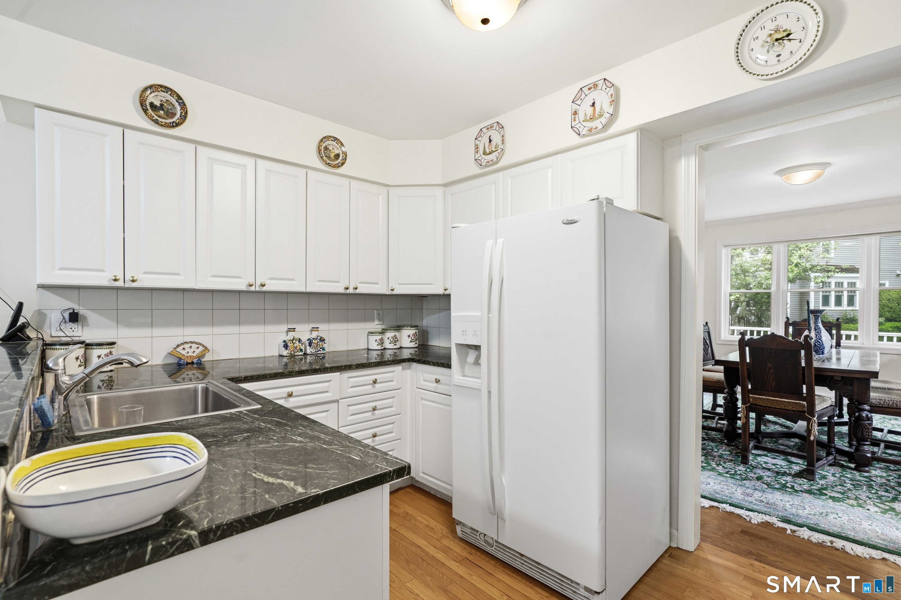 19 Georgetowne North Greenwich, CT 06831 - Photo 5 of 29