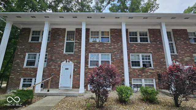 $1,400,000 | 350 Long Street, North Vernon, IN 47265