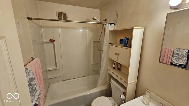 $1,400,000 | 350 Long Street, North Vernon, IN 47265