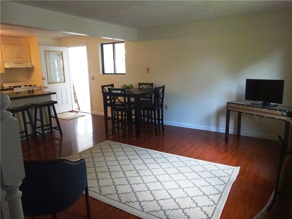340 Old Forge Road Warwick, RI 02818 - Photo 7 of 39