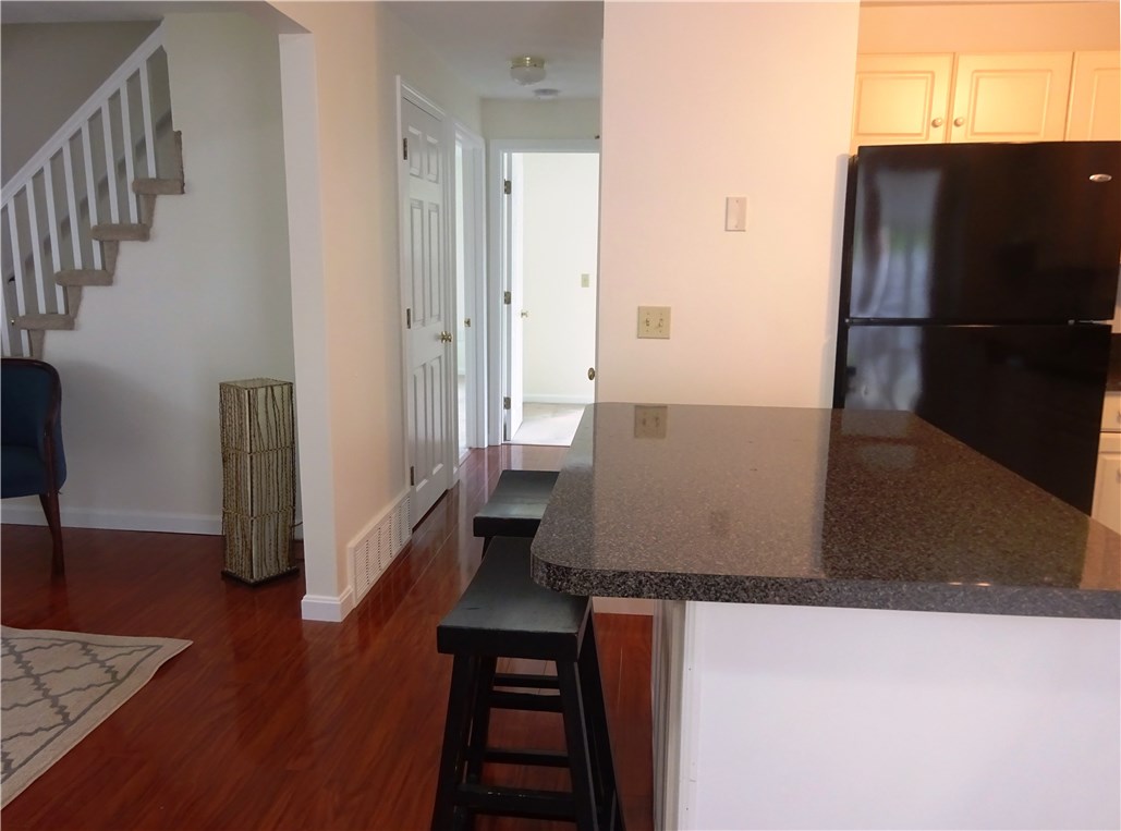 340 Old Forge Road Warwick, RI 02818 - Photo 9 of 39