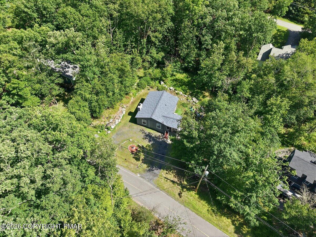 109 Stuart Place Bushkill, PA 18324 - Photo 43 of 52 54-065_dji_fly_20260803_152746_0771_1785