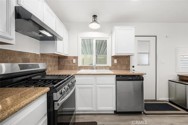 $165,000 | 16222 Monterey Lane, Unit 81, Huntington Beach, CA 92649