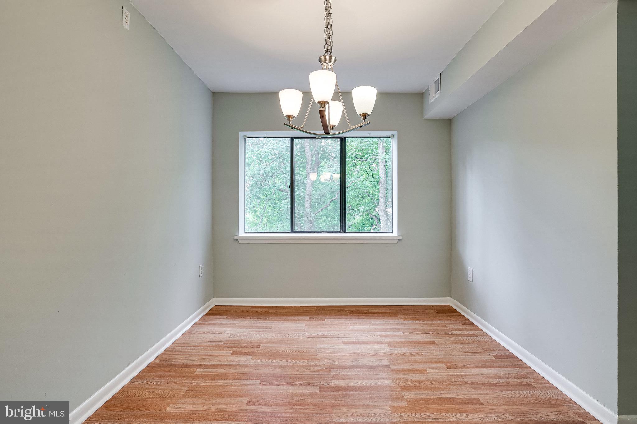 2210 Springwood Drive, Unit 207 Reston, VA 20191 - Photo 11 of 28 Separate Dinning Room