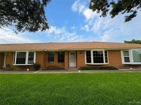 $1,450 | 301 East La Vista Avenue, Unit 49, McAllen, TX 78501