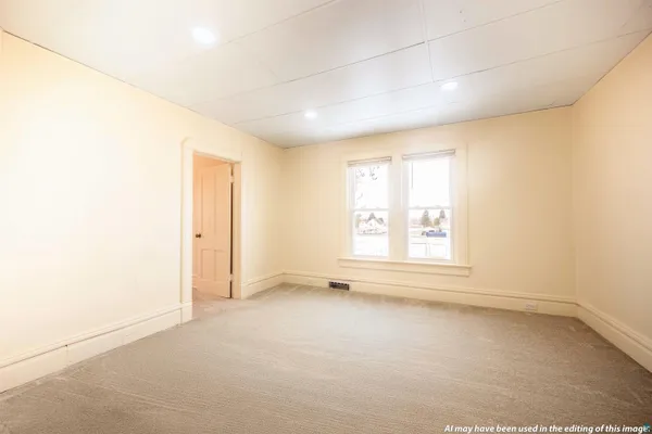 $289,900 | 801 Beaser Avenue, Ashland, WI 54806