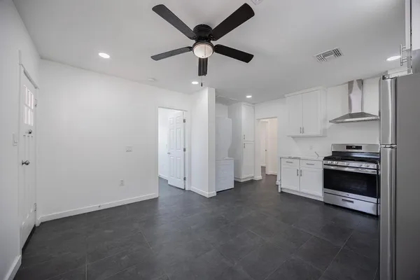$1,995 | 4130 North Longview Avenue, Phoenix, AZ 85014