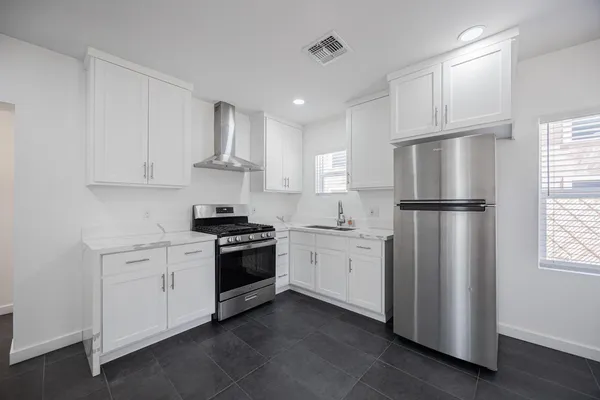 $1,995 | 4130 North Longview Avenue, Phoenix, AZ 85014