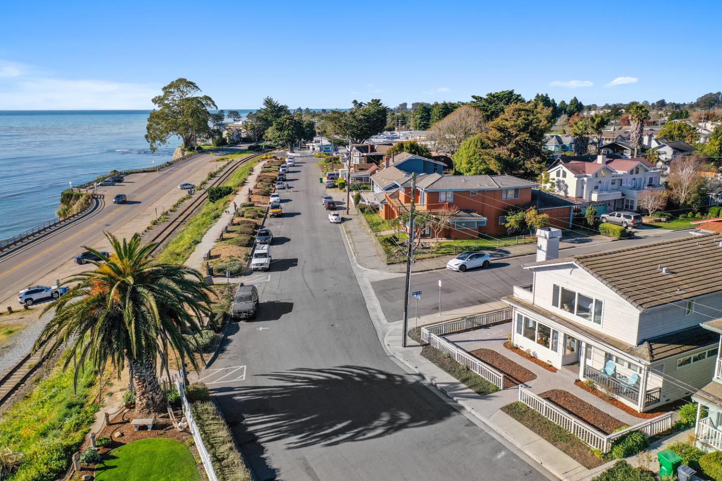 1385 Prospect Avenue Capitola, CA 95010 - Photo 38 of 41 a view of a city with tall buildings