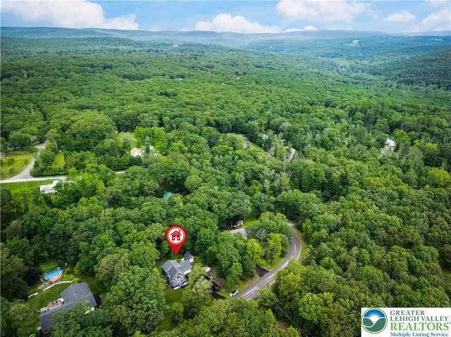 $466,900 | 4130 Mill Creek Drive, Cresco, PA 18326