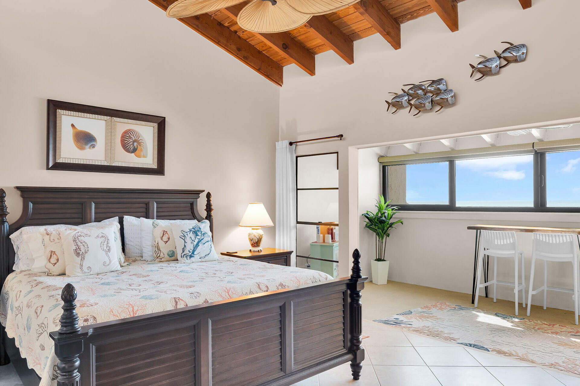 1133 West Ocean Drive, Unit 6 Key Colony Beach, FL 33051 - Photo 46 of 73 Primary Suite