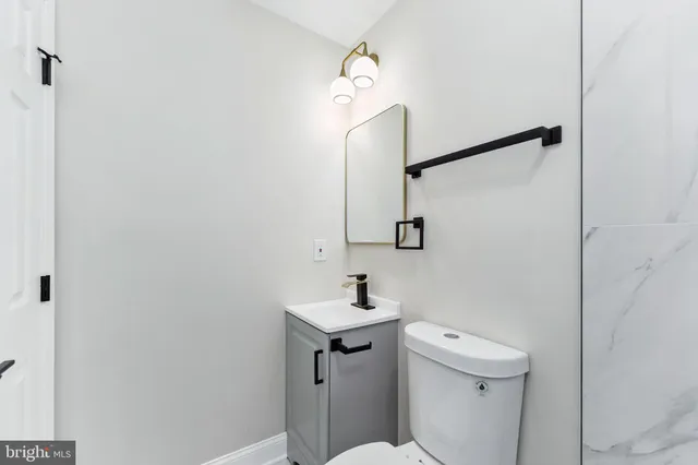 $275,000 | 2425 Lauretta Avenue, Baltimore, MD 21223