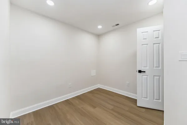 $259,999 | 2425 Lauretta Avenue, Baltimore, MD 21223