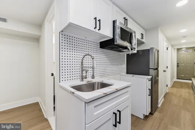 $275,000 | 2425 Lauretta Avenue, Baltimore, MD 21223