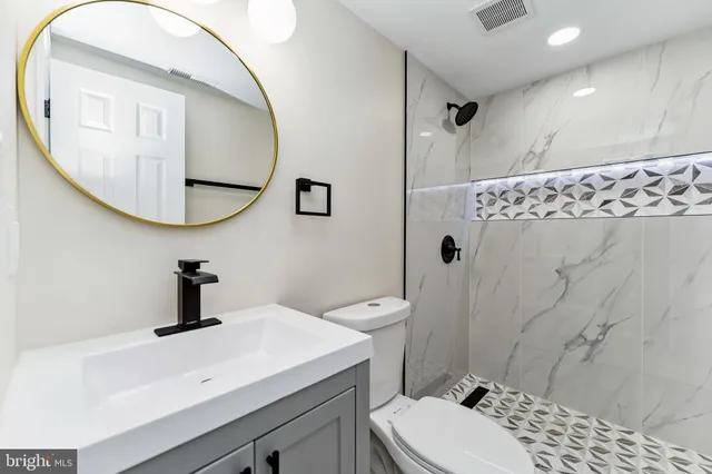 $275,000 | 2425 Lauretta Avenue, Baltimore, MD 21223