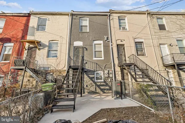 $259,999 | 2425 Lauretta Avenue, Baltimore, MD 21223