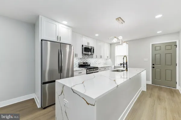 $259,999 | 2425 Lauretta Avenue, Baltimore, MD 21223