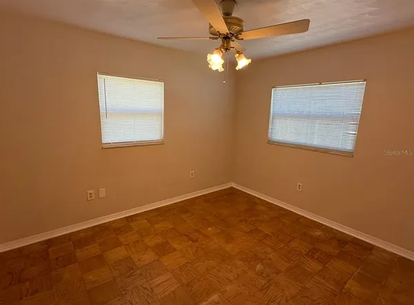 $2,000 | 914 Homewood Drive, Brandon, FL 33511