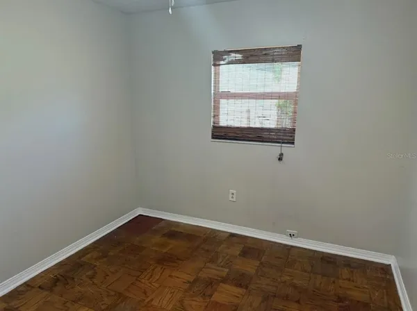 $2,000 | 914 Homewood Drive, Brandon, FL 33511