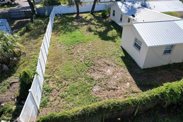 $2,000 | 914 Homewood Drive, Brandon, FL 33511