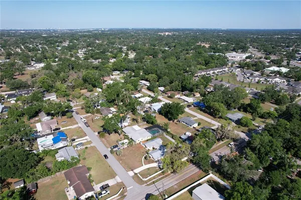 $2,000 | 914 Homewood Drive, Brandon, FL 33511