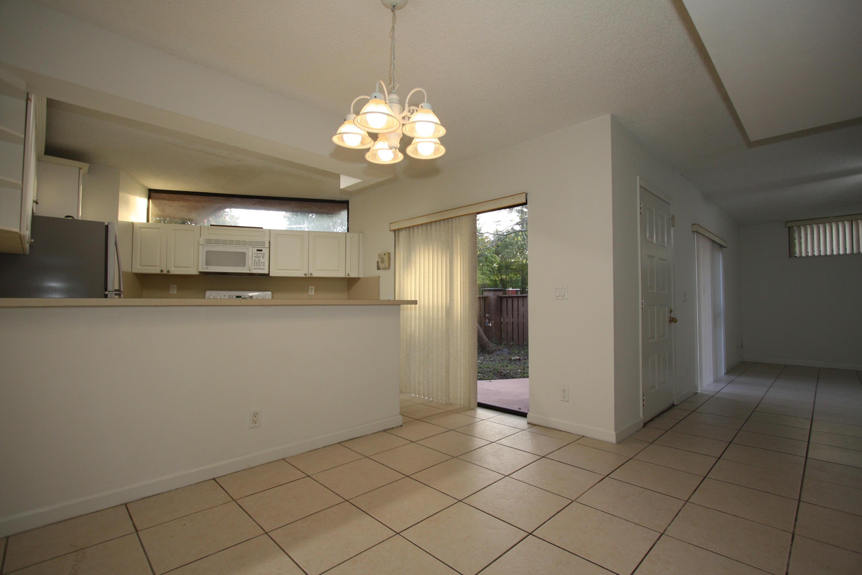 8231 Severn Drive, Unit D Boca Raton, FL 33433 - Photo 5 of 15 8231_05
