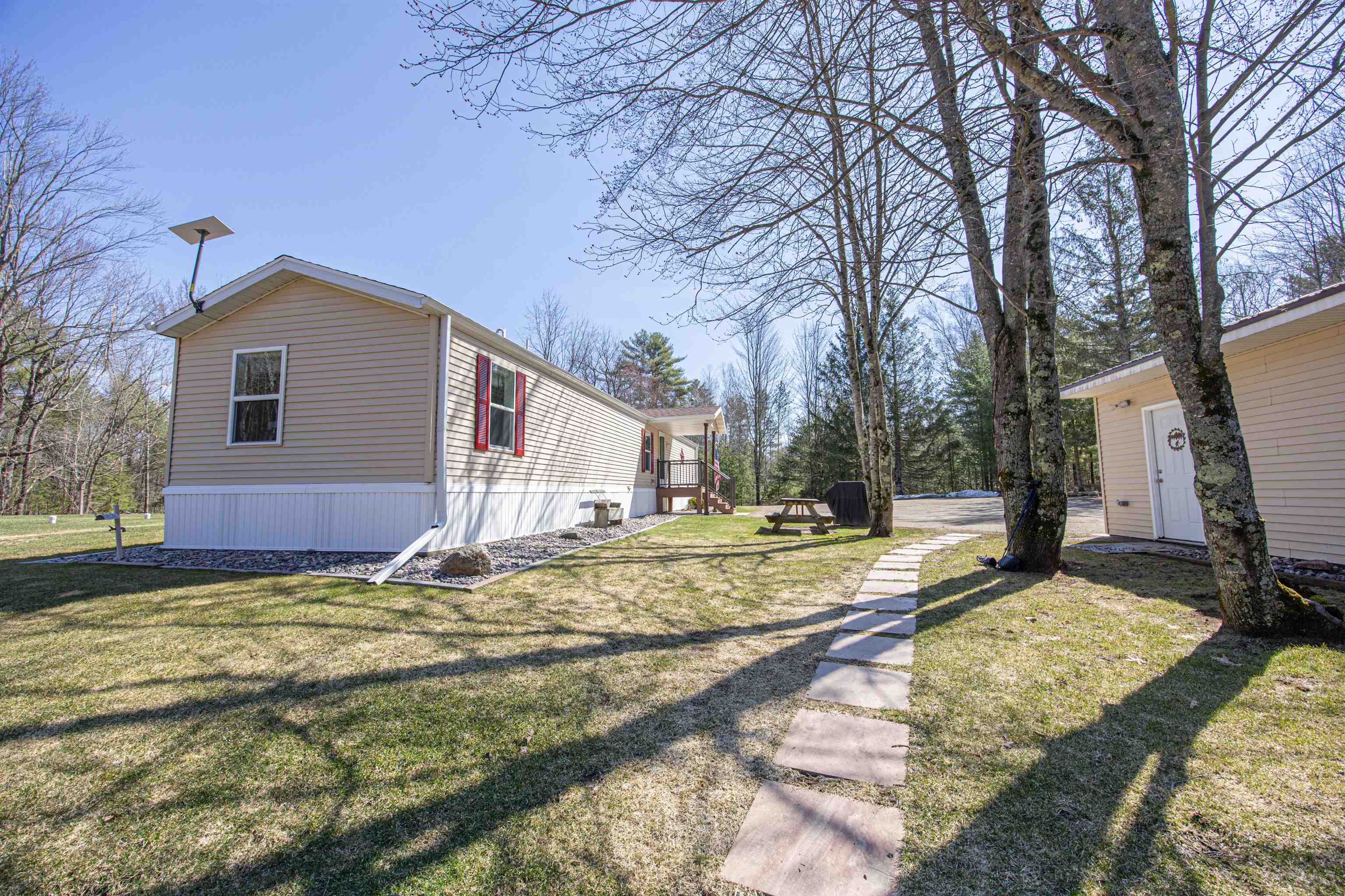 11136 Weso Creek Road Suring, WI 54174 - Photo 27 of 53