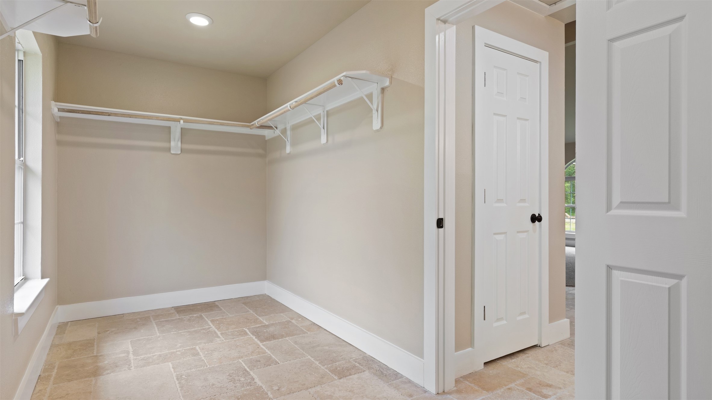 10308 Ehlers Road Conroe, TX 77302 - Photo 23 of 33 a view of an empty room