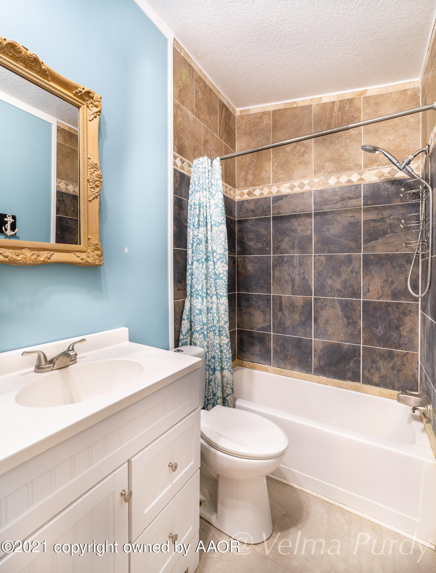 6307 Tucker Road Amarillo, TX 79118 - Photo 17 of 21 Main bath