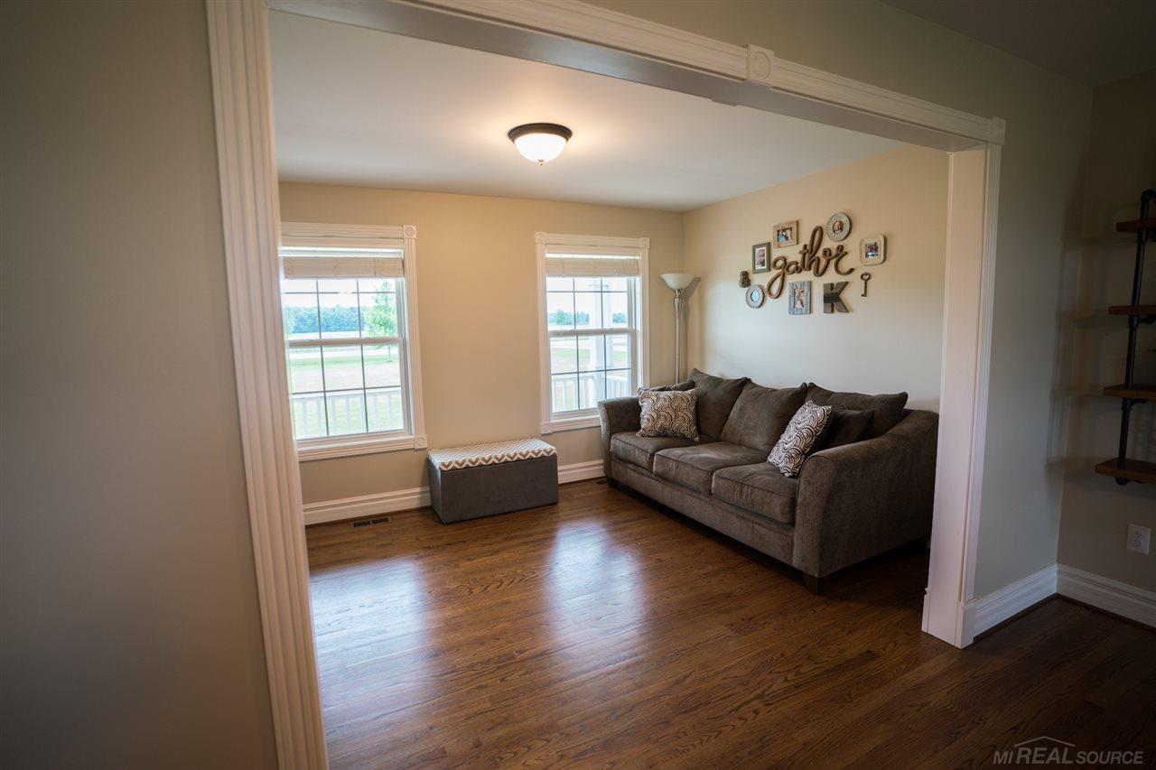 1347 Capac Road Allenton, MI 48002 - Photo 25 of 58 31351350-24.JPG