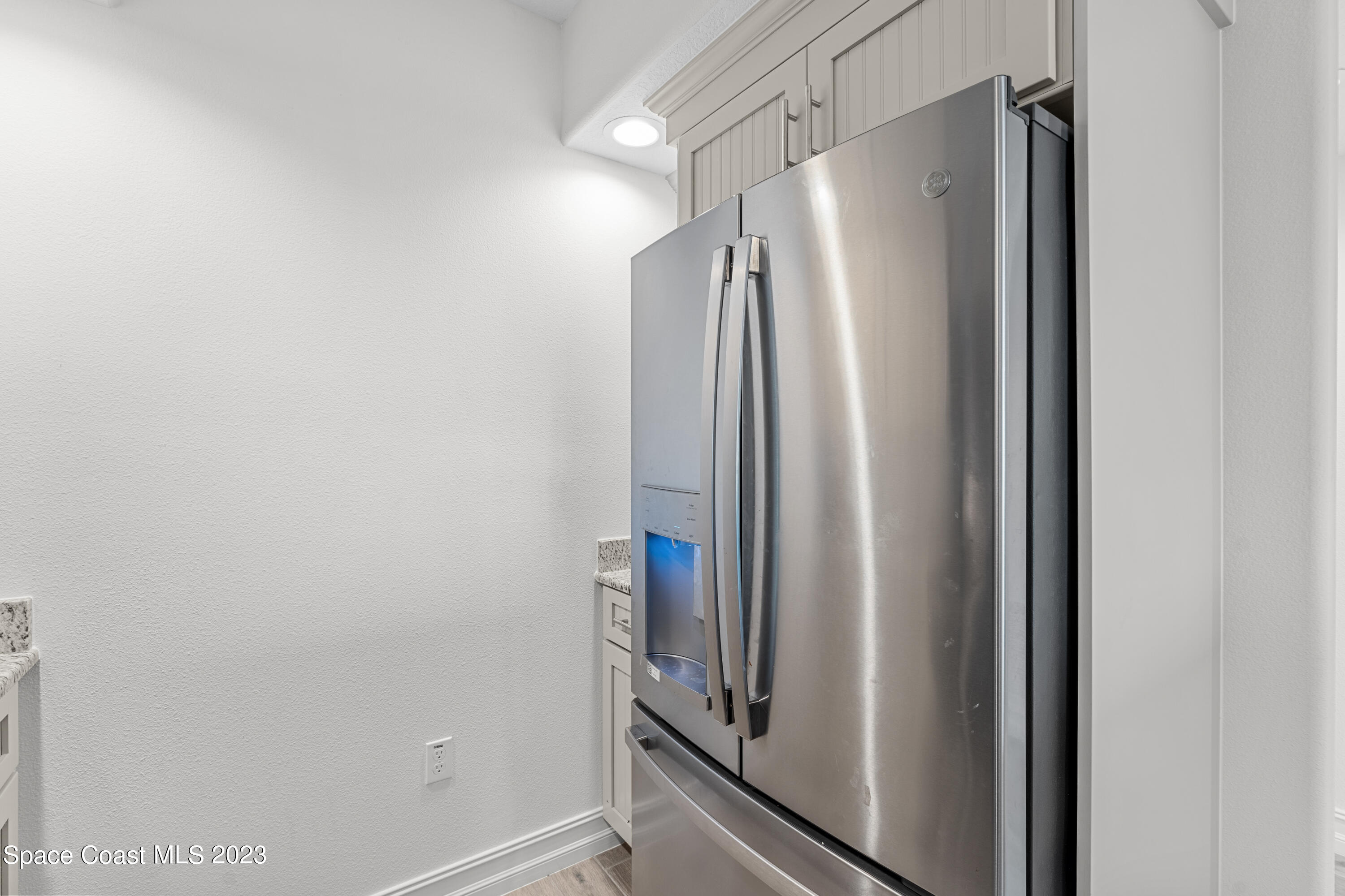 1825 Riverside Drive, Unit 305S Titusville, FL 32780 - Photo 18 of 34 Kitchen