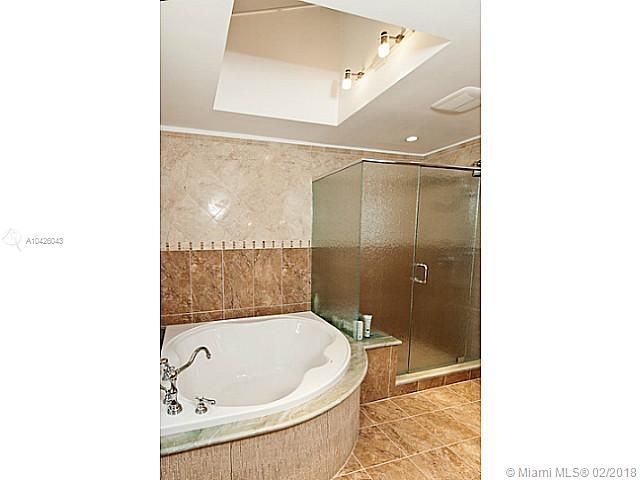 $2,500,000 | 655 Golden Beach Drive, Golden Beach, FL 33160