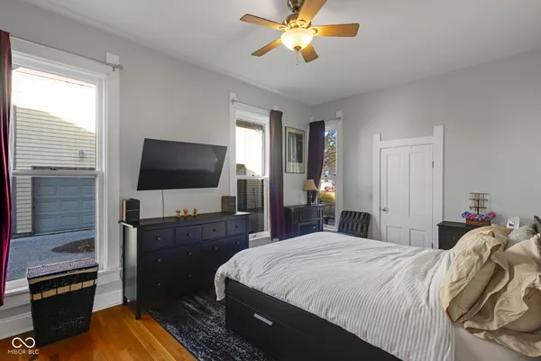 $284,900 | 1002 North New Jersey Street, Indianapolis, IN 46202