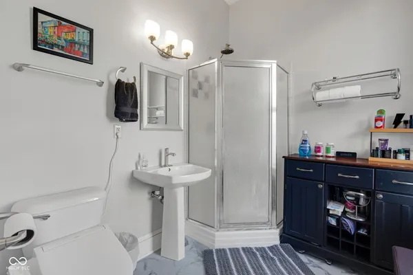 $284,900 | 1002 North New Jersey Street, Indianapolis, IN 46202