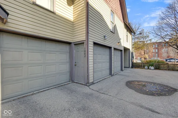$284,900 | 1002 North New Jersey Street, Indianapolis, IN 46202
