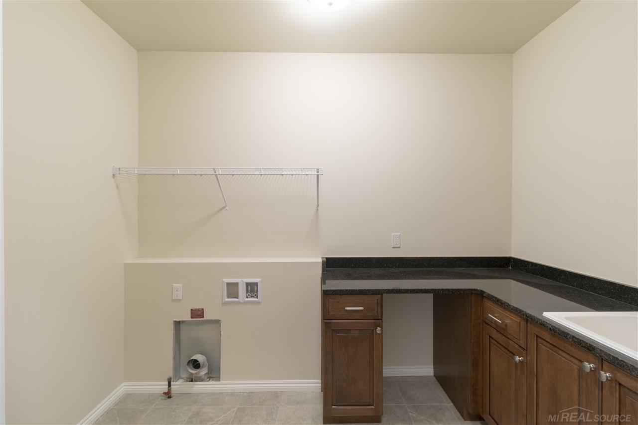 2940 Andlaur Drive Rochester, MI 48307 - Photo 18 of 28 Laundry Room