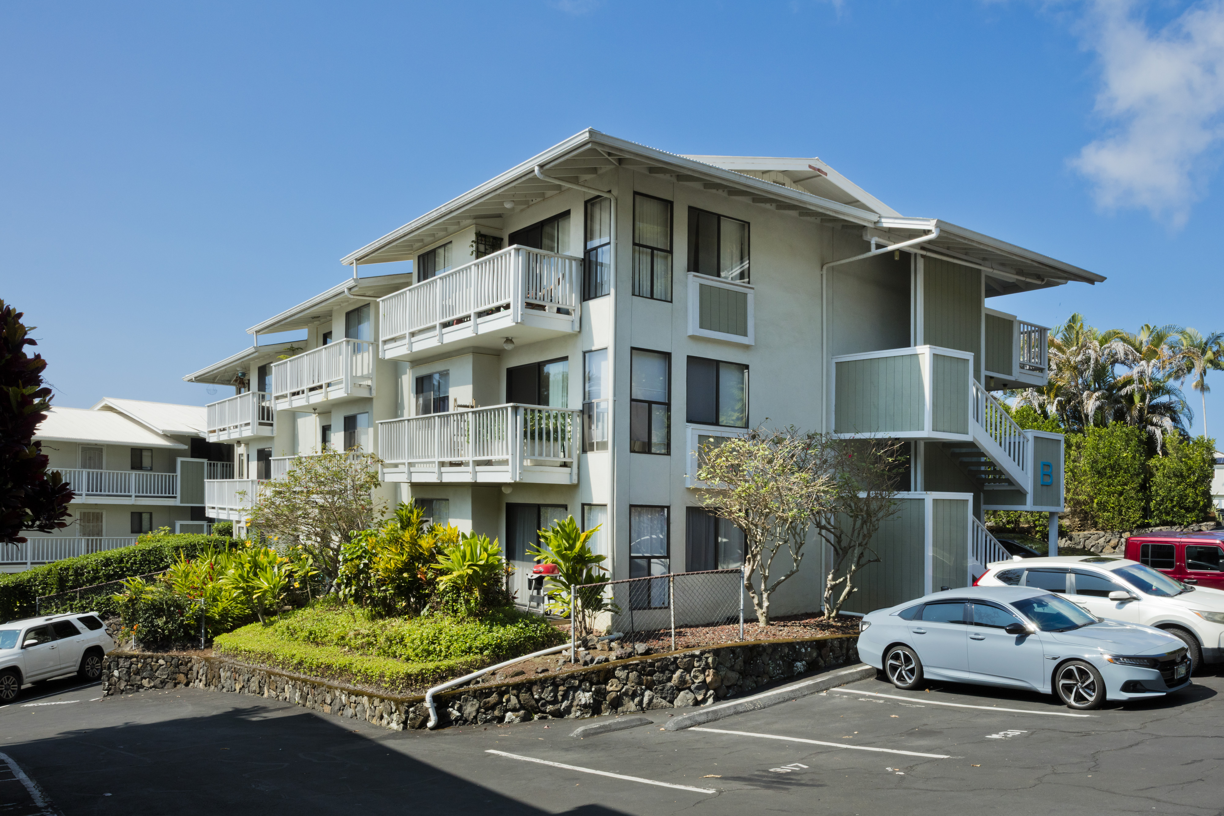 82-6065 Capt Cook Rd B, Unit B203 Captain Cook, HI 96704 - Photo 2 of 26