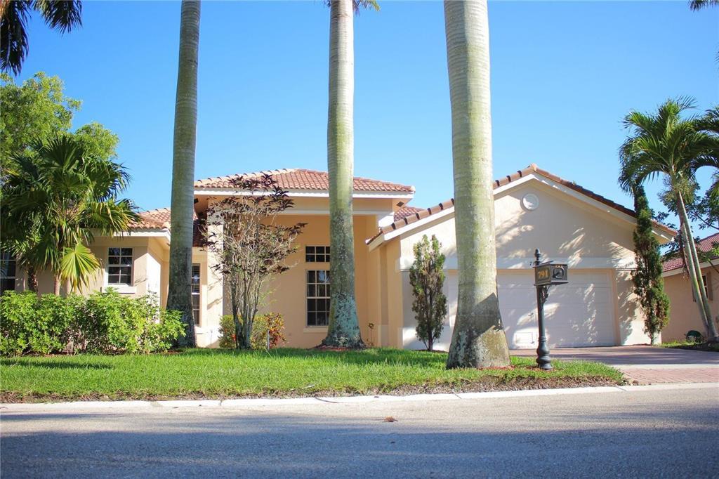 791 Regal Cove Road Weston, FL 33327 - Photo 2 of 29 2