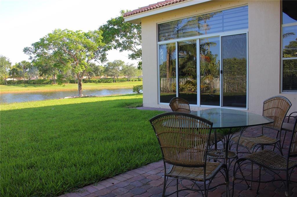 791 Regal Cove Road Weston, FL 33327 - Photo 3 of 29 3
