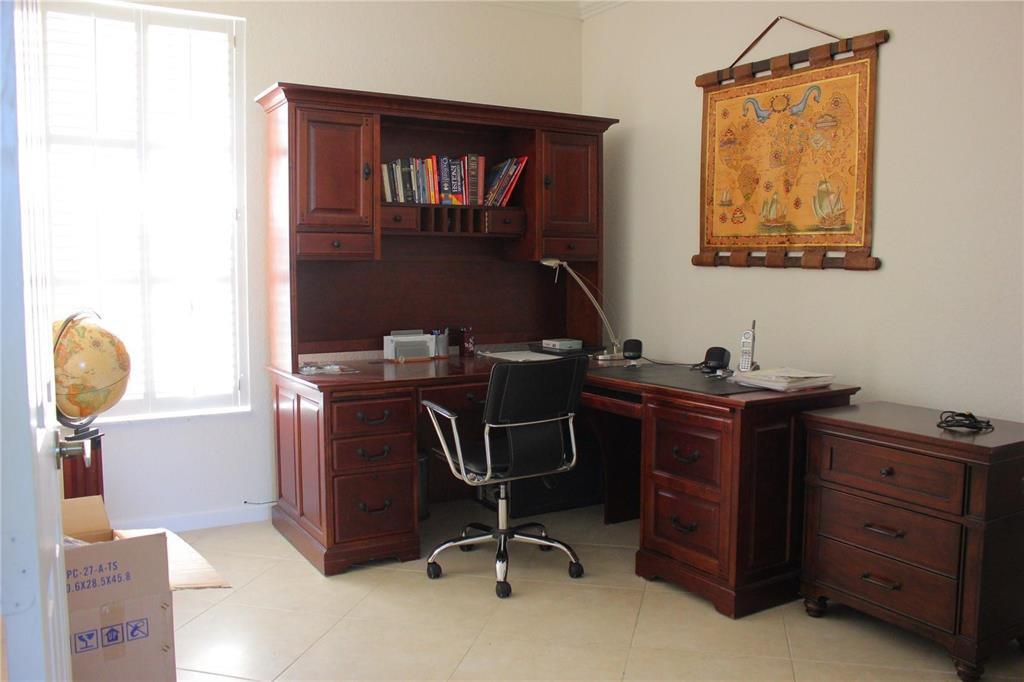 791 Regal Cove Road Weston, FL 33327 - Photo 10 of 29 10