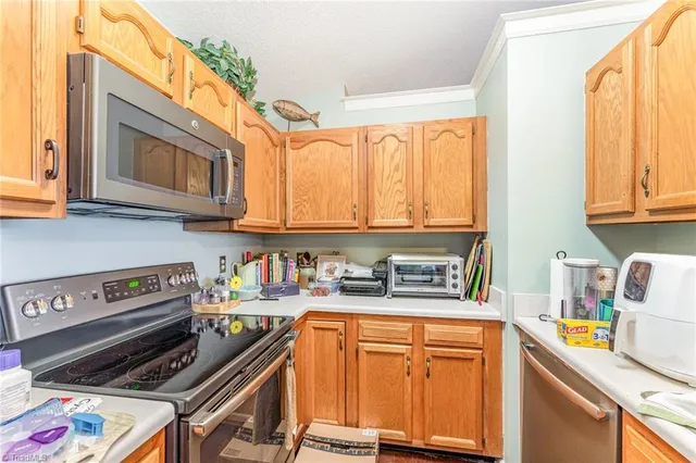 $169,900 | 5012 Lawndale Drive, Greensboro, NC 27455